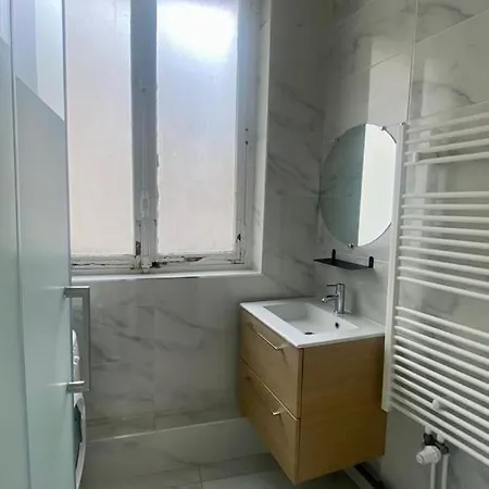 Apartment Confortable Champs Elysees 4p Paris