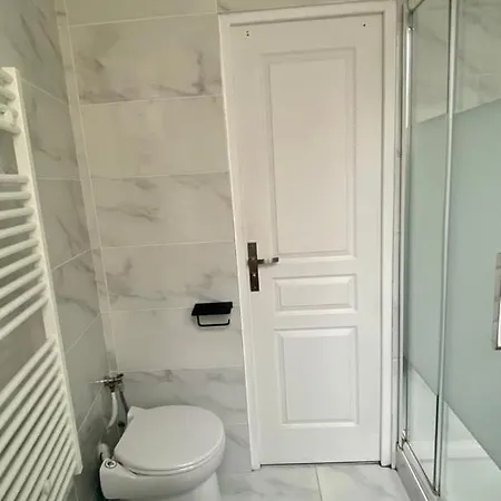 Apartment Confortable Champs Elysees 4p Paris