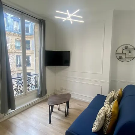 Apartment Confortable Champs Elysees 4p