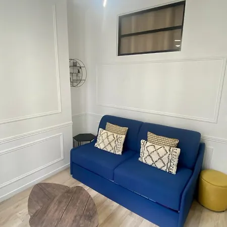 Apartment Confortable Champs Elysees 4p Paris
